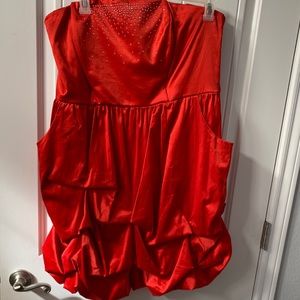Torrid cocktail style dress with pockets!